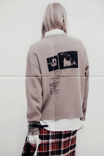 Look 25